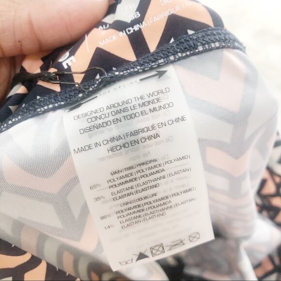 THE UPSIDE Women's Black‎ Geometric print Yoga Pants Size 6 / Small - Picture 4 of 6